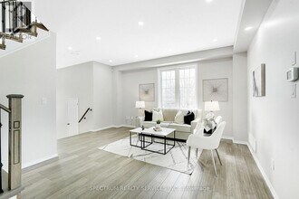 42 Pollard St in Brantford, ON - Building Photo - Building Photo