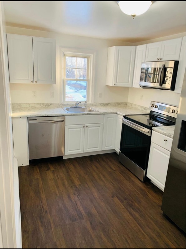 111 Hall St in Leominster, MA - Building Photo - Building Photo