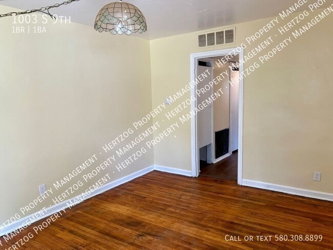 1003 S 9th St in Ponca City, OK - Building Photo - Building Photo