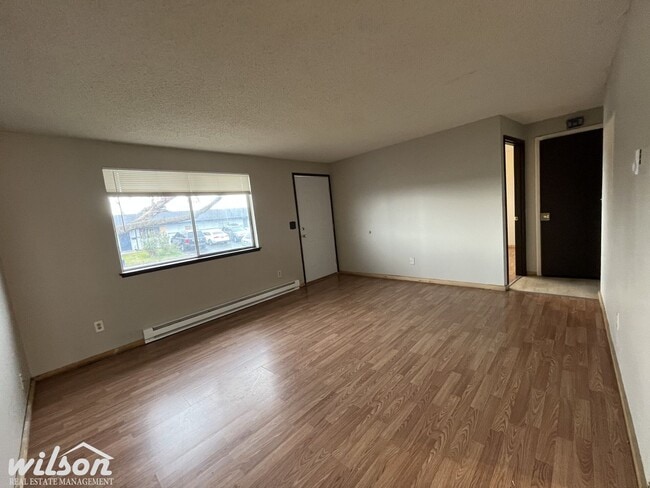 35 W Viola Ave in Yakima, WA - Building Photo - Building Photo