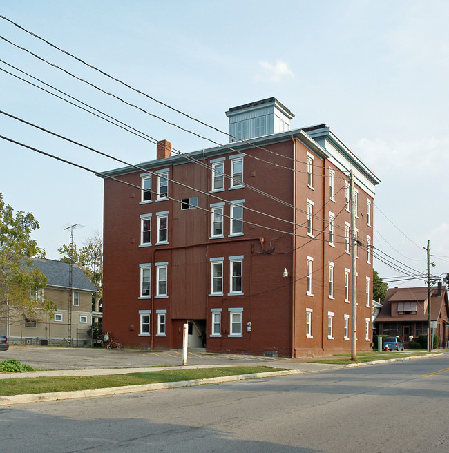 301 E Washington St in Sandusky, OH - Building Photo - Building Photo