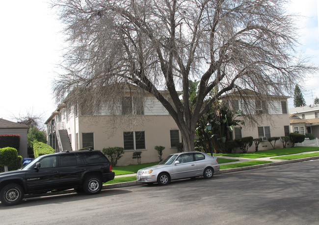 11510 Cumpston St in North Hollywood, CA - Building Photo - Building Photo