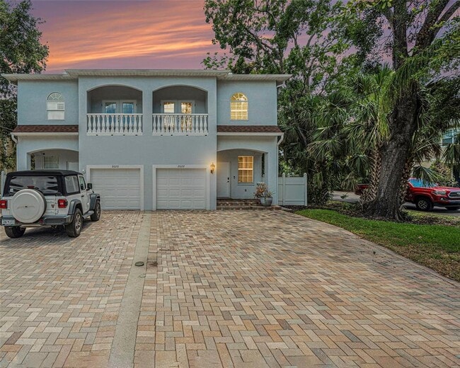 property at 2622 W Horatio St