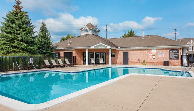 Canton Club Apartments - Canton, MI