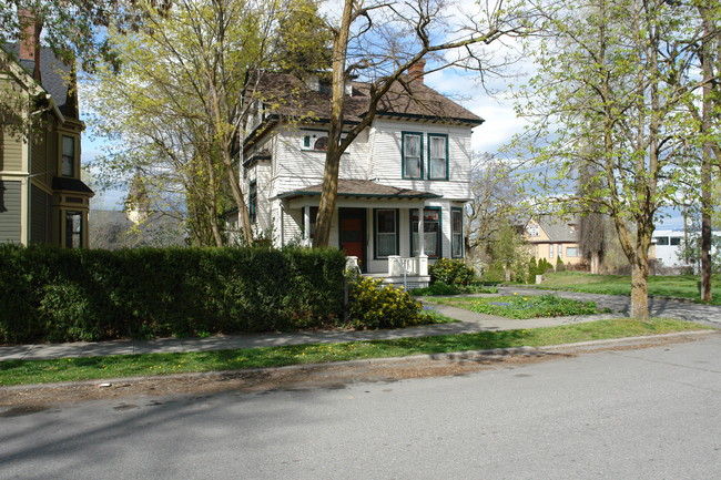 2006 W 1st Ave in Spokane, WA - Foto de edificio - Building Photo