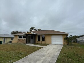 479 Fletcher St in Port Charlotte, FL - Building Photo - Building Photo