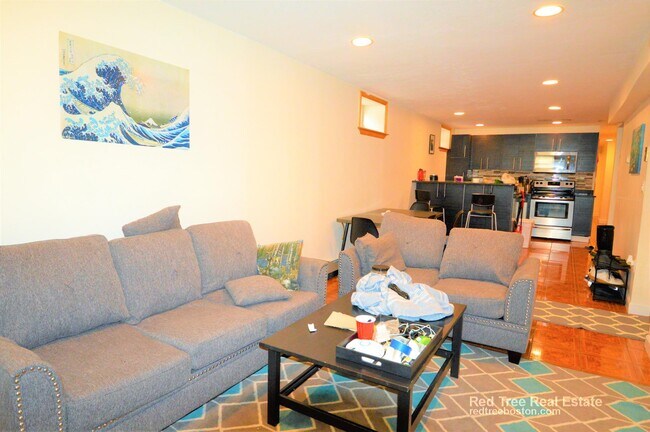 property at 73 Thatcher St