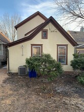 451 Hatch Ave W in St. Paul, MN - Building Photo - Building Photo