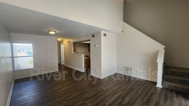 2877 Wonderwood Ln in Jacksonville, FL - Building Photo - Building Photo