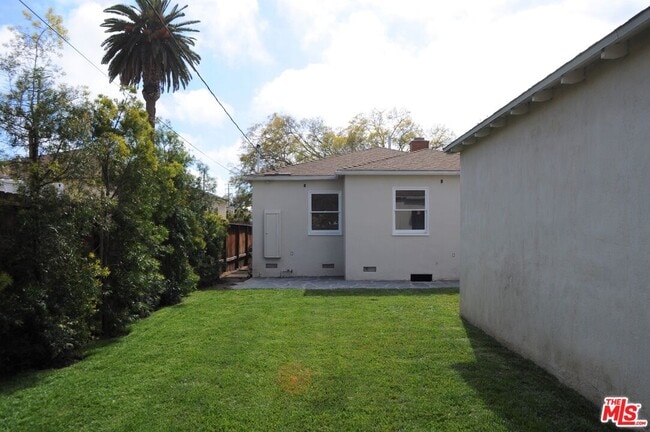 1756 S Carmelina Ave in Los Angeles, CA - Building Photo - Building Photo