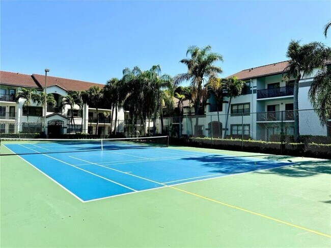 540 S Park Rd, Unit 210-9 in Hollywood, FL - Building Photo - Building Photo