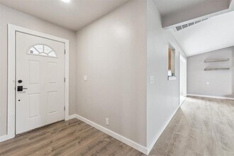 10305 Birkenhead Rd in Yukon, OK - Building Photo - Building Photo