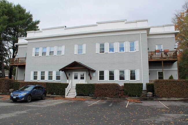 38 Church St in Lincoln, NH - Building Photo - Building Photo