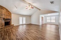 6407 Big Springs Dr in Arlington, TX - Building Photo - Building Photo