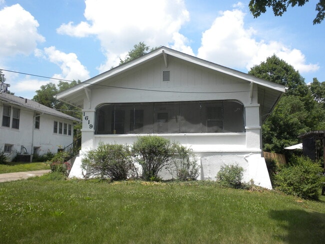 1619 University Ave in Columbia, MO - Building Photo - Building Photo