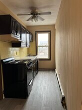 172 Morgan St in Fall River, MA - Building Photo - Building Photo