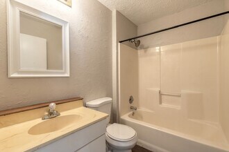 608 Walker St in Daytona Beach, FL - Building Photo - Building Photo