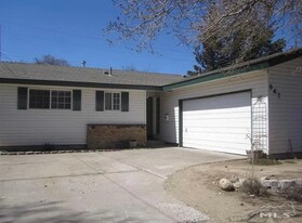 667 Beldon Way in Reno, NV - Building Photo