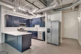 400 Village Pkwy in Atlanta, GA - Foto de edificio - Building Photo