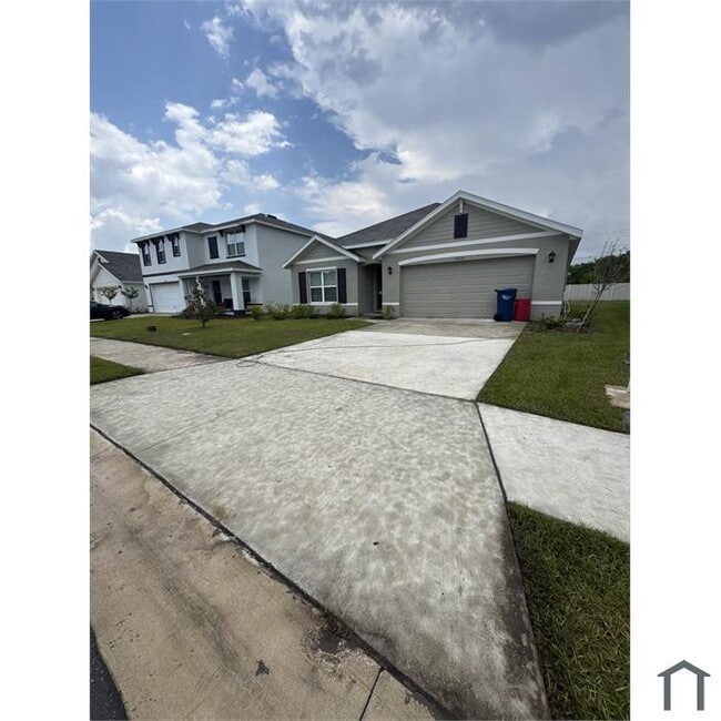 property at 10643 Chippewa Dr
