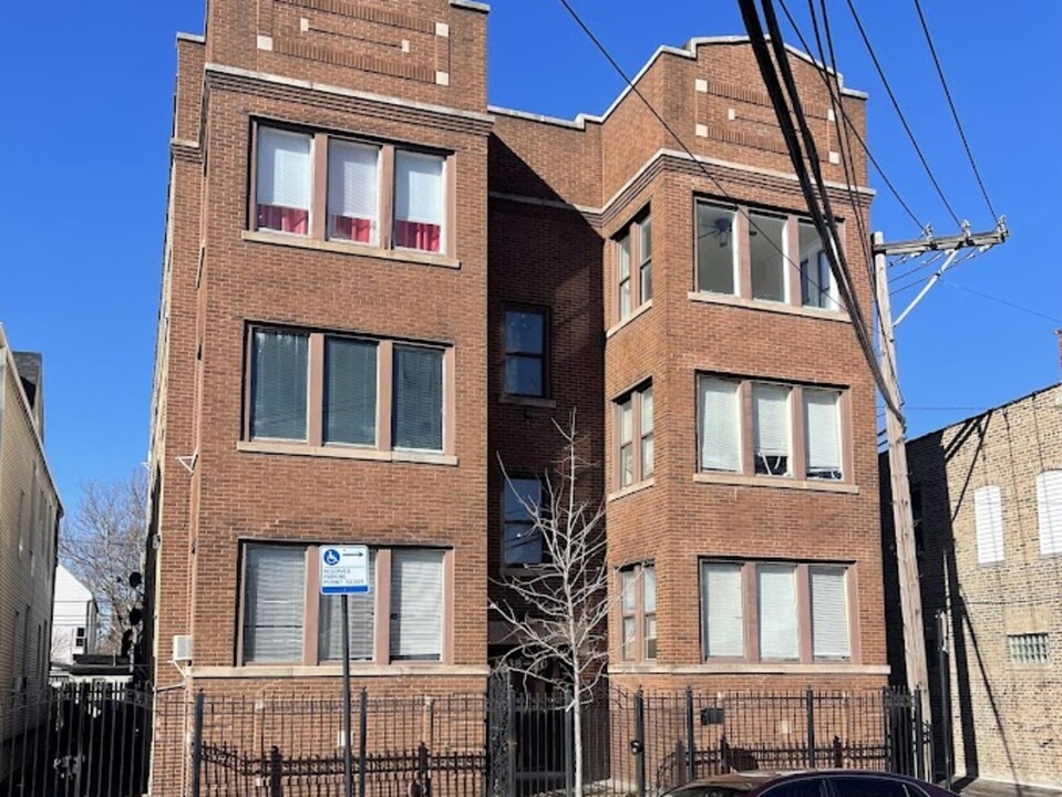 1538 N Karlov Ave in Chicago, IL - Building Photo