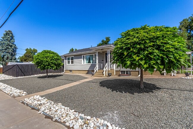 399 E Nassau Ave in Englewood, CO - Building Photo - Building Photo