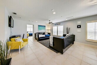 24 Central Ave in Palm Coast, FL - Building Photo - Building Photo