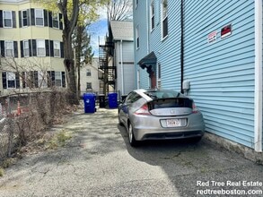 252 Cypress St in Brookline, MA - Building Photo - Building Photo