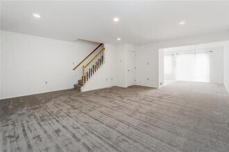 8134 Heritage Dr in Alburtis, PA - Foto de edificio - Building Photo