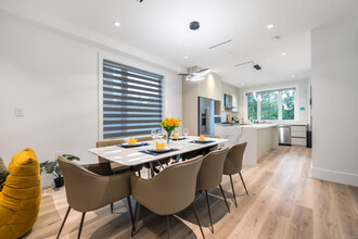 3586 W 42nd Ave in Vancouver, BC - Building Photo - Building Photo