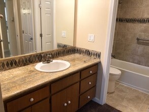 2950 Marconi Ave in Sacramento, CA - Building Photo - Building Photo