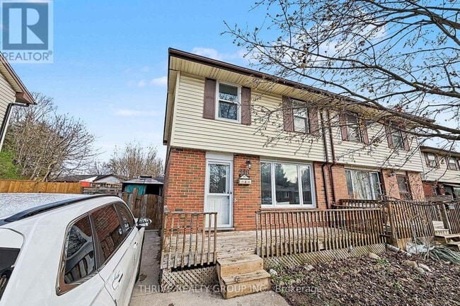 218 Admiral Dr in London, ON - Building Photo - Building Photo