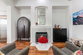 5734 S Celedon Creek in Los Angeles, CA - Building Photo - Building Photo