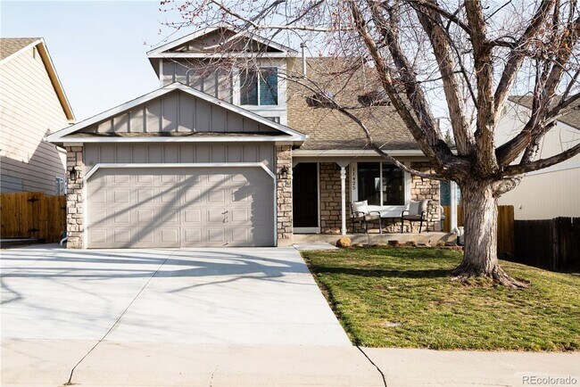 property at 11425 W Maplewood Ave