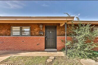 5426 43rd St in Lubbock, TX - Building Photo - Building Photo