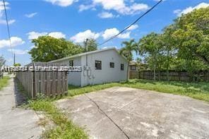 303 NW 7th St in Hallandale Beach, FL - Building Photo - Building Photo