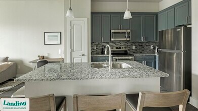 18101 Point Lookout Dr in Houston, TX - Building Photo - Building Photo
