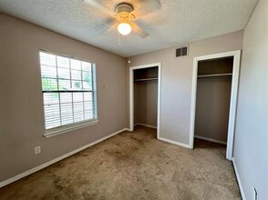 875 Fairview Dr in Fort Walton Beach, FL - Building Photo - Building Photo