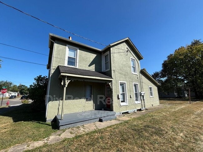property at 920 Garden Ave