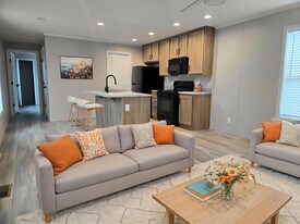 52962 N Yorktown Ct in Chesterfield, MI - Building Photo