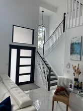 18254 SE Fairview Cir in Tequesta, FL - Building Photo - Building Photo