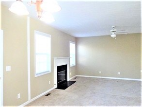 3705 Dove Creek Cir in Lawrenceville, GA - Building Photo - Building Photo