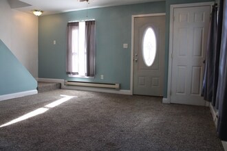 6 S Main St in Southview, PA - Building Photo - Building Photo