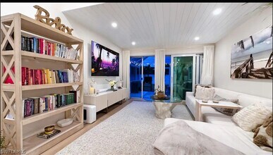 763 102nd Ave N in Naples, FL - Building Photo - Building Photo