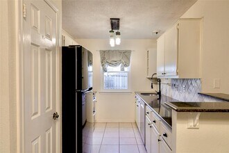 8705 Clearbrook Trail in Austin, TX - Building Photo - Building Photo