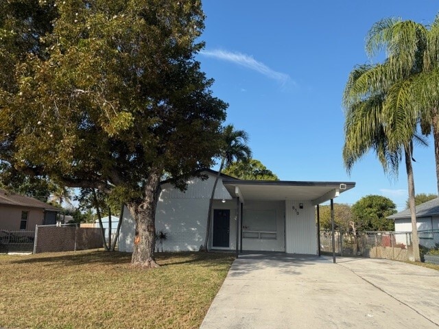 property at 810 SW 5th Ave
