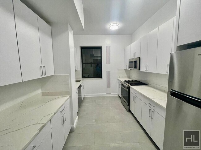 EAST 91 STREET in New York, NY - Building Photo - Building Photo