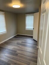 1615 SW 110th St in Seattle, WA - Building Photo - Building Photo