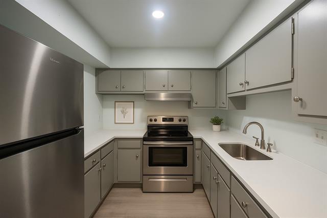 5311 Fleetwood Oaks Ave in Dallas, TX - Building Photo - Building Photo