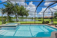 7863 Valencia Ct in Naples, FL - Foto de edificio - Building Photo